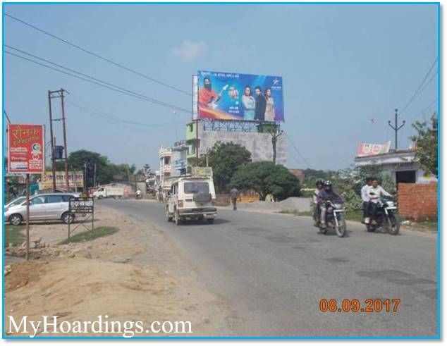 Billboard at Padri Bazar in Gorakhpur, Best outdoor advertising company Gorakhpur